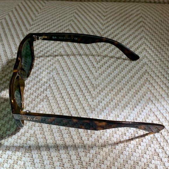 Ray-Ban RB2132 New Wayfarer Sunglasses 55mm - Picture 4 of 11
